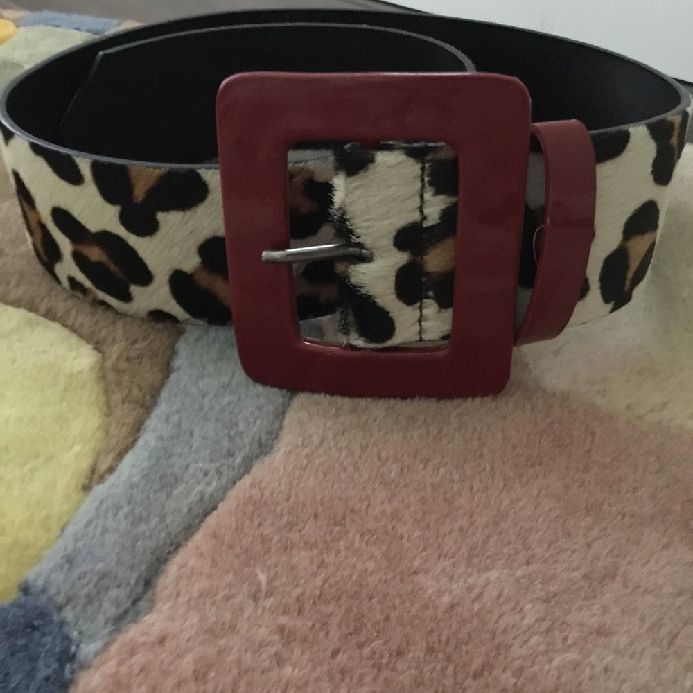 Leopard Print belt with red buckle, size S